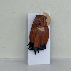Vintage Hand-Crafted Inlaid Wooden Beaver Brooch 2-7/8”